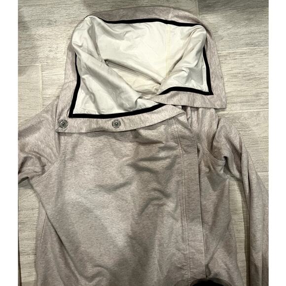 Lululemon Savasana Wrap 6 - Picture 5 of 7